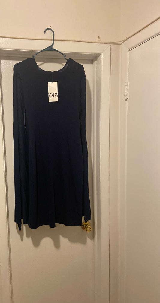 Long Opened Sleeves Dress